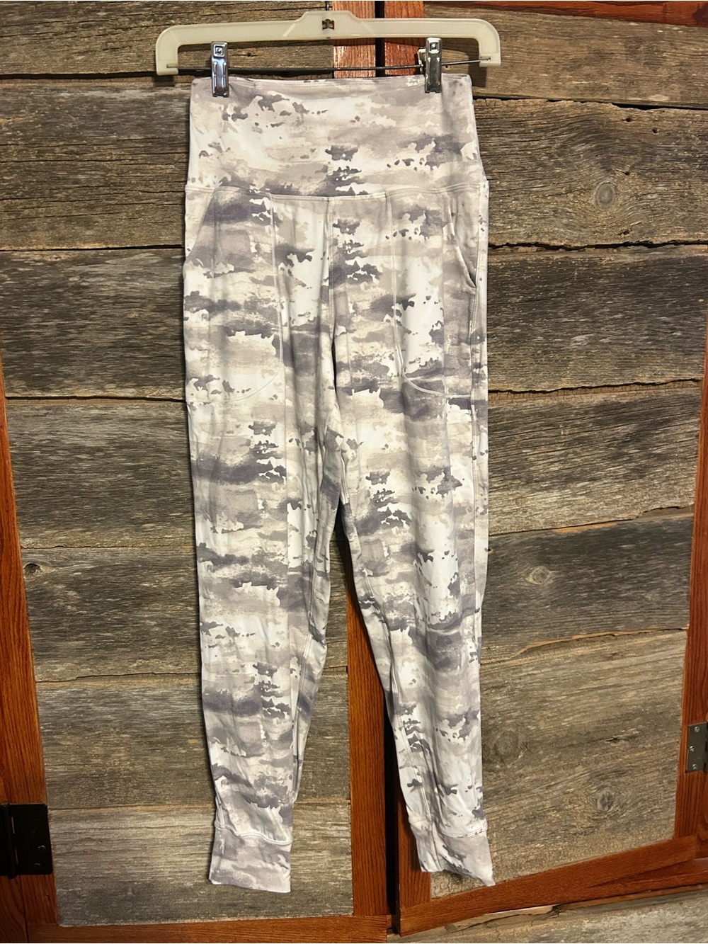 Oalka Women's Joggers High Waist Yoga Pockets Sweatpants Gray Camp Size Small